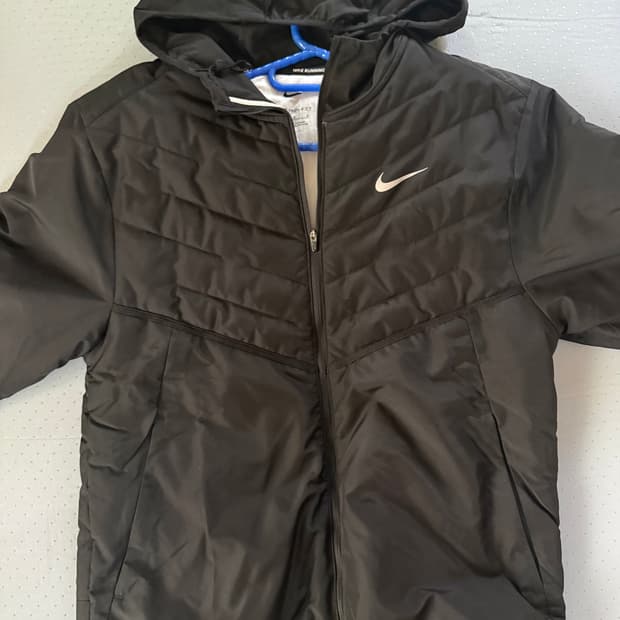 나이키 써마 핏 리펠 신세틱 필 러닝 자켓 L