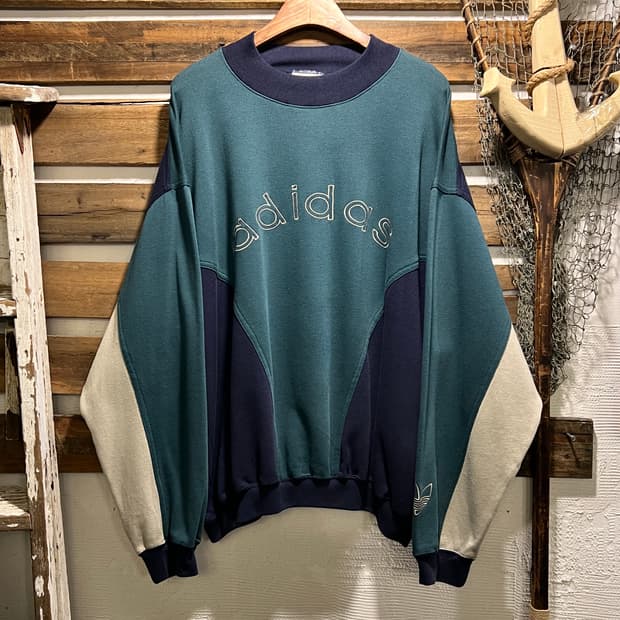 [XL]80's 아디다스 스펠아웃 멀티컬러 오버핏 스웻셔츠