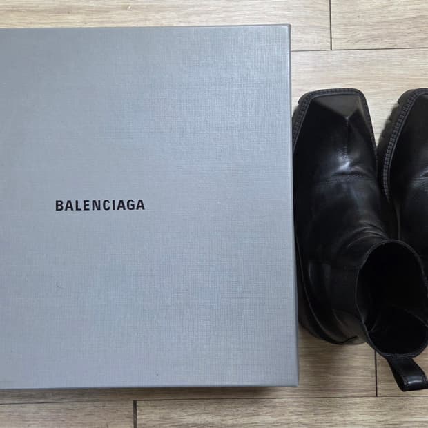 발렌시아가 라이노 부츠 40