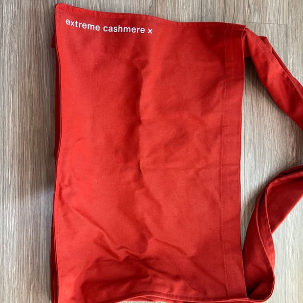 extreme cashmere 팝업가방