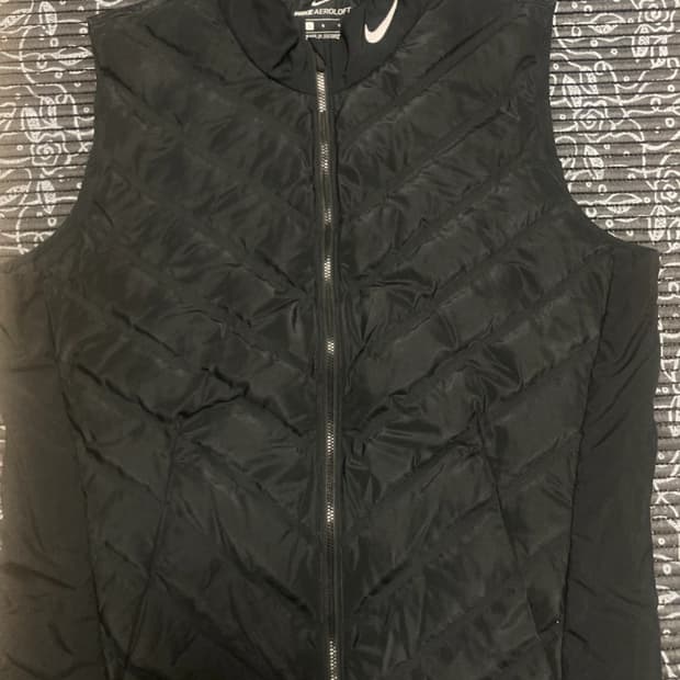나이키 에어로로프트 패딩 조끼 100