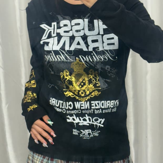 gold lettering long-sleeve