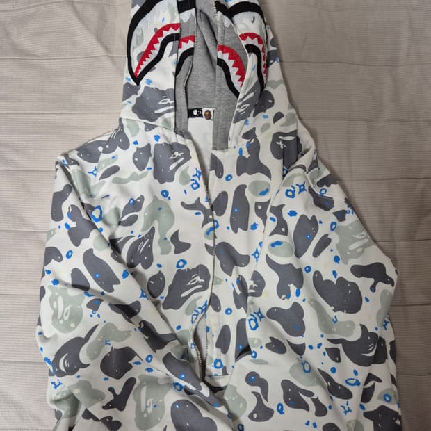 거의 새상품) 베이프 더블 샤크 후드집업