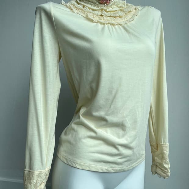 Axes femme 로즈 레이스 긴팔