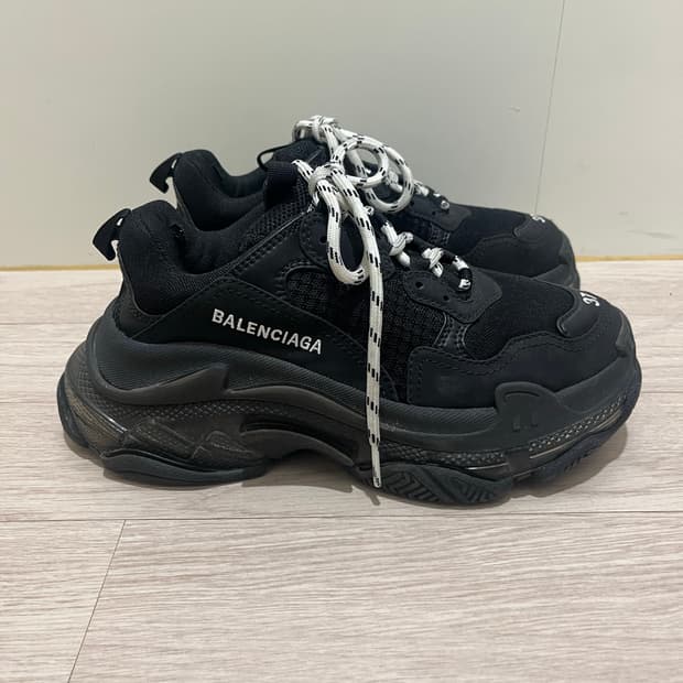 발렌시아가 트리플S 37 블랙