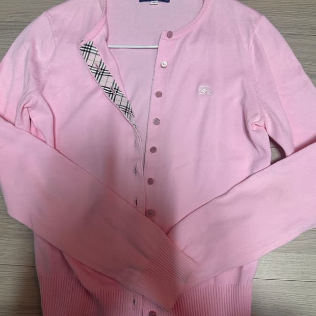 (셋업) 버버리 핑크노바 연핑 가디건 딸기우유 38