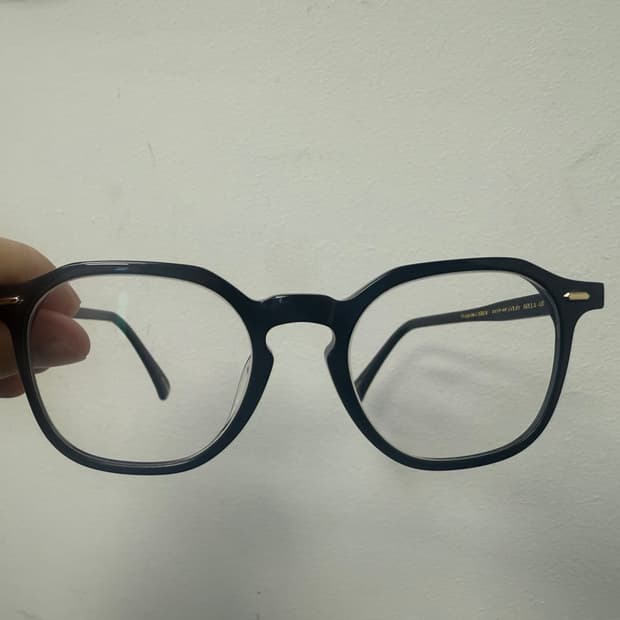 CARVEN 카르벤 빈티지 HOLLA 48 COL.01 뿔테 안경