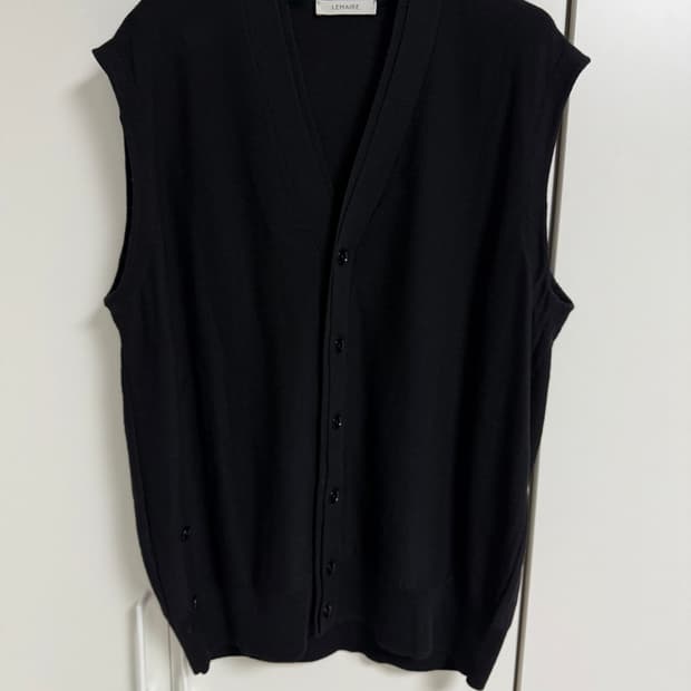 르메르 니트 베스트