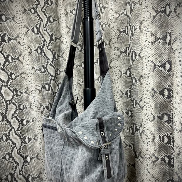 [Y2K] Dot Pattern Detail Stud&Buckle Gre