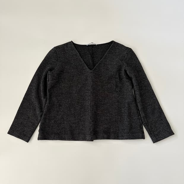 프라다 prada 브이넥 블라우스