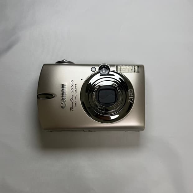 캐논 IXY 700 / IXUS 750 / SD 550 (익시, 익서스)