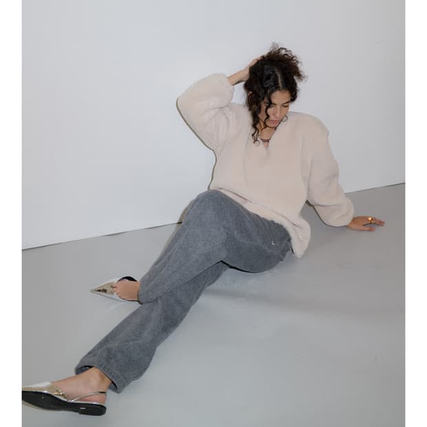 후리스 v넥 맨투맨