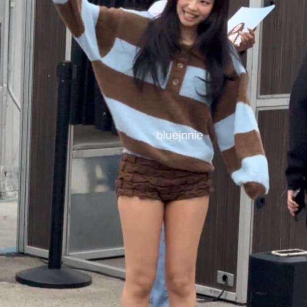 라티젠 럭비 볼드 니트