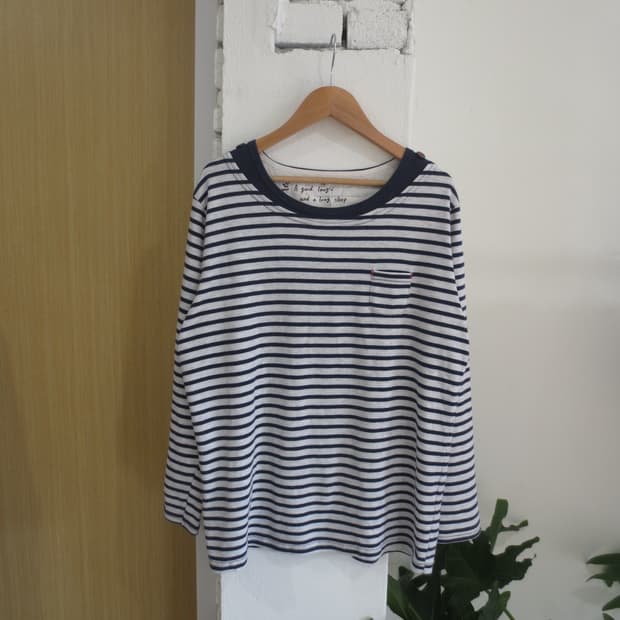 스트라이브 단추 긴팔 티셔츠 