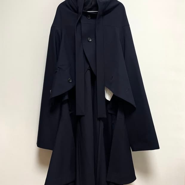 꼼데가르송 언발 케이프 자켓