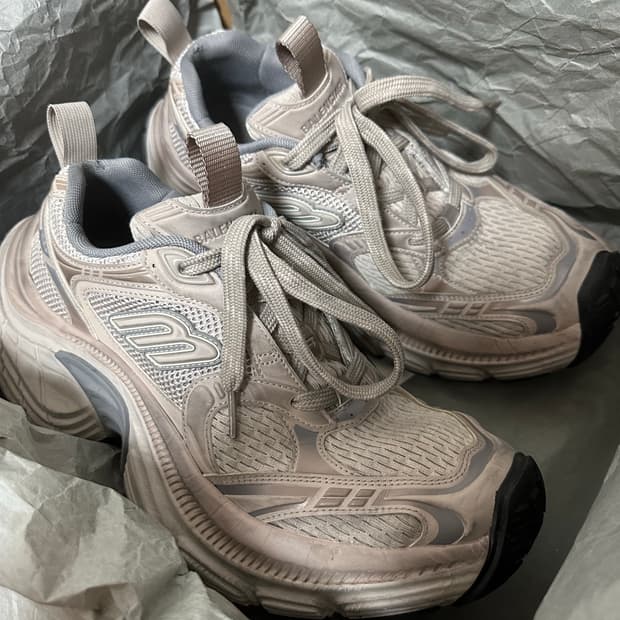 발렌시아가 6xl 42