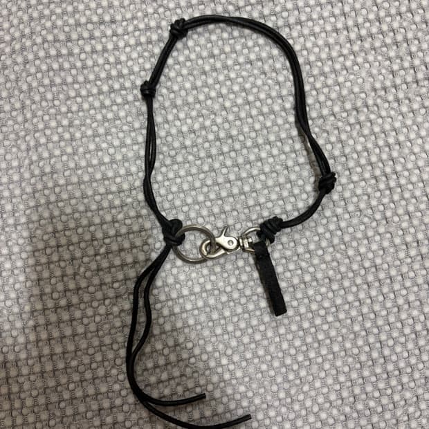 아워레가시 라돈 레더 키체인 블랙