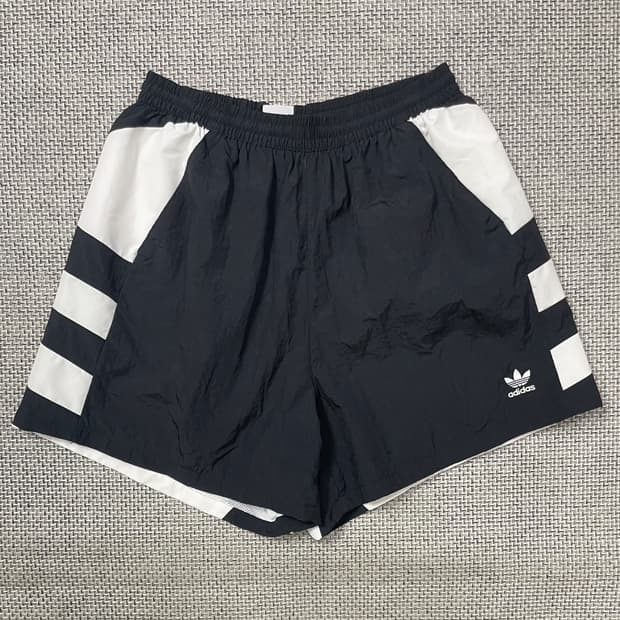 아디다스 트레이닝 숏팬츠 M