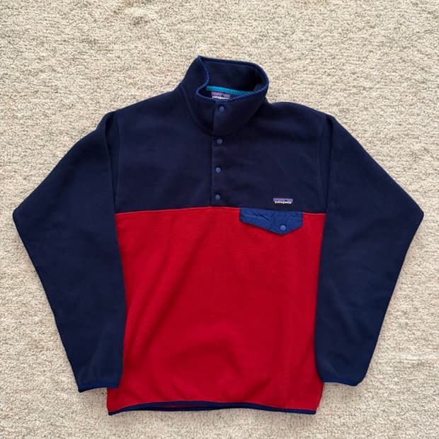 [M] 파타고니아 신칠라 네이비/레드