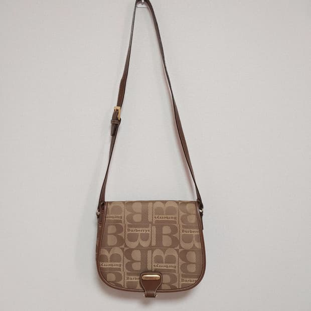 정품 버버리 00's 빈티지 크로스백