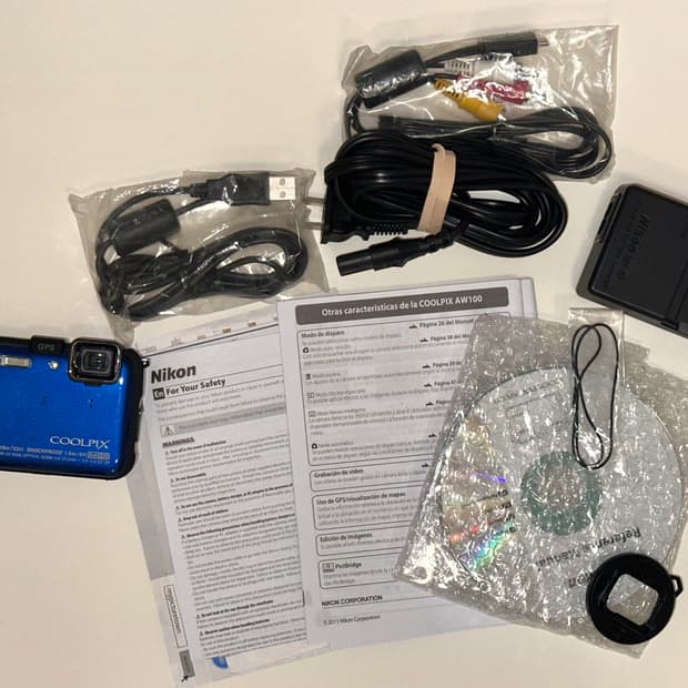 니콘 쿨픽스 AW100 블루