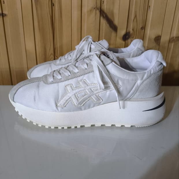 240mm 오니츠카타이거 모아지 스니커즈