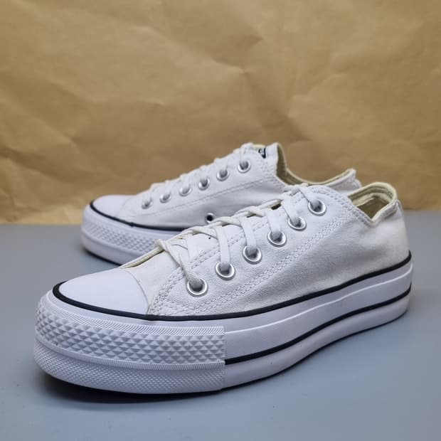 컨버스 올스타 리프트 플렛폼 여성스니커즈235