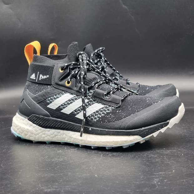 아디다스 테렉스 프리하이커 트레킹화220