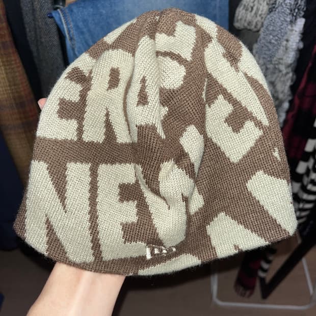 뉴에라 비니