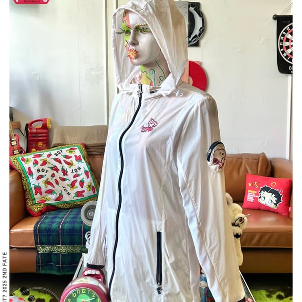 Old SNOOPY Nylon Hood Windbreaker Jacket