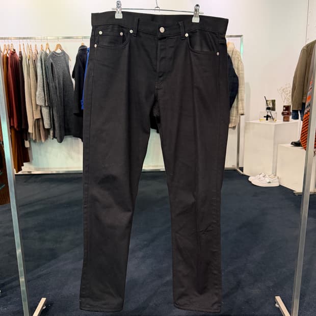 [35] ARKET 아르켓 레귤러핏 블랙진 데님