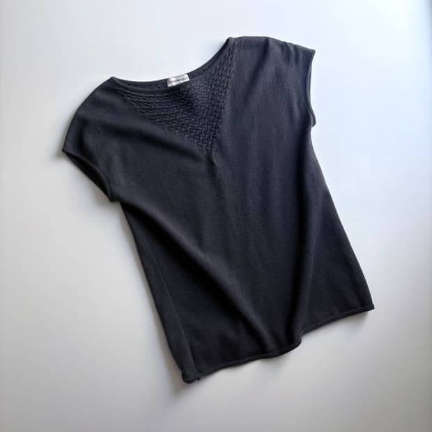 엠포리오 아르마니 돌먼슬리브 니트 톱