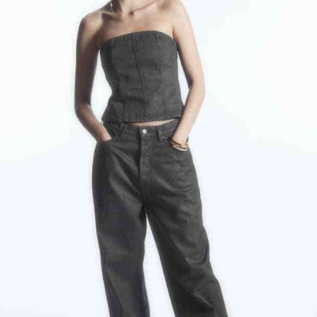 COS 코스 볼륨 코팅 데님진 와이드핏 블랙 30