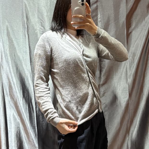 S A.P.C 아페쎄 버튼 그레이 가디건