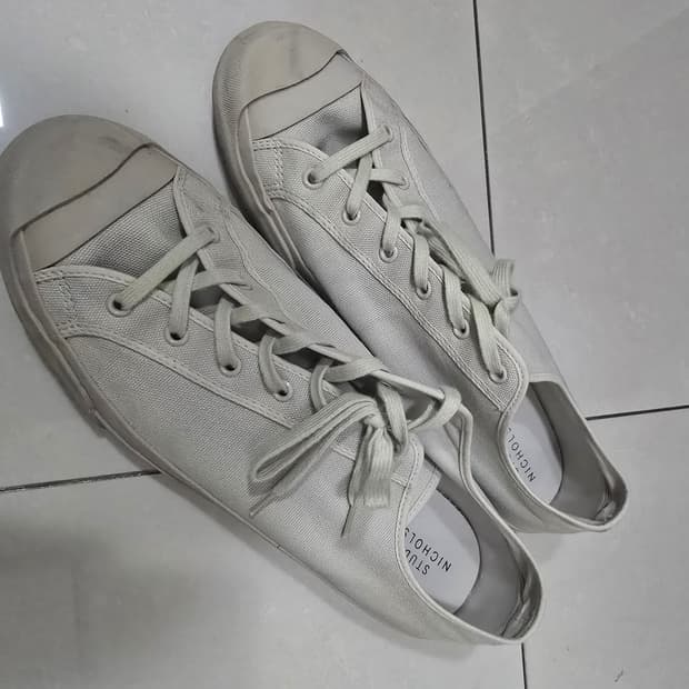 스튜디오니콜슨 문스타 도브 290