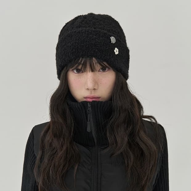 토피우먼 W 버튼 포인트 비니 토피우먼 비니 블랙