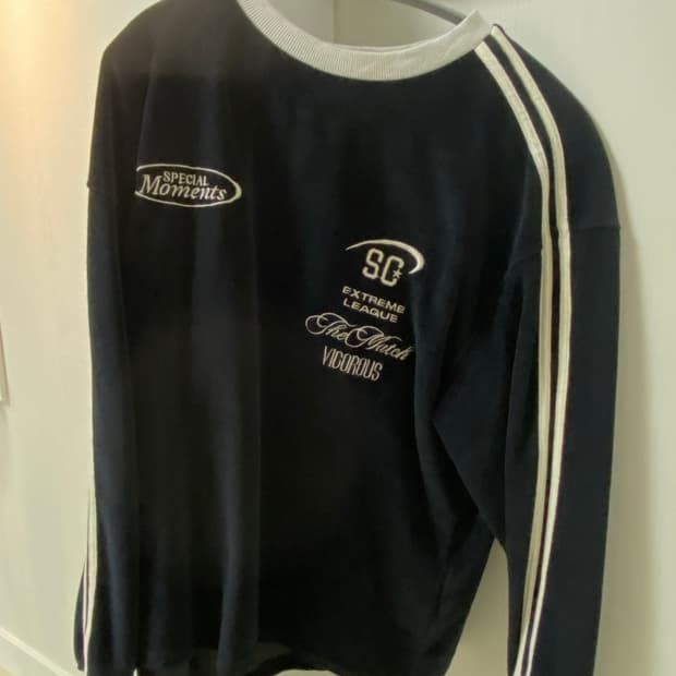 에잇세컨즈 롱슬리브 블랙