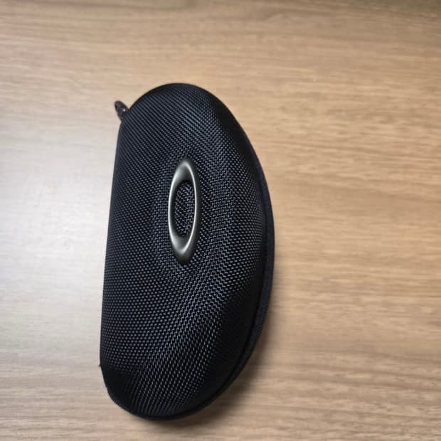 오클리 하드케이스