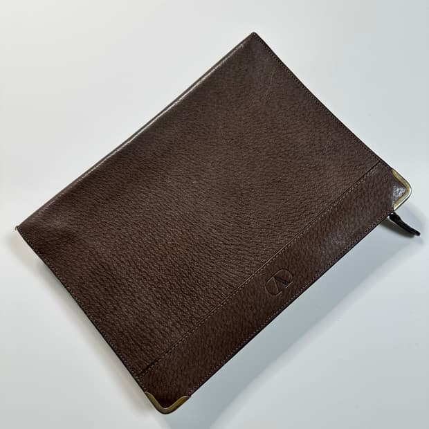 발렌티노 가죽 클러치