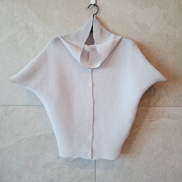 이세이미야케 돌먼 스트레치 가디건 플리츠플리즈