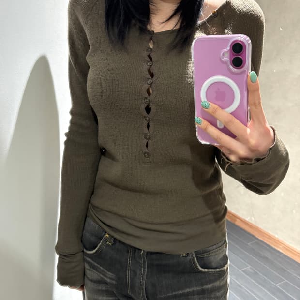 L.G.B 헨리넥 롱슬리브