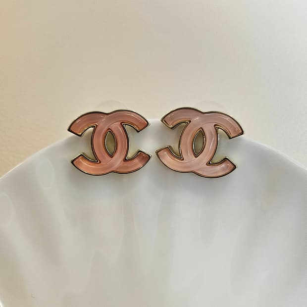 샤넬 핑크 자개풍 귀걸이 업사이클링