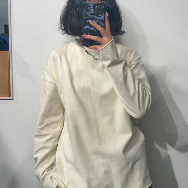 00 언유즈드 컷오프 디테일 오버핏 긴팔 티셔츠