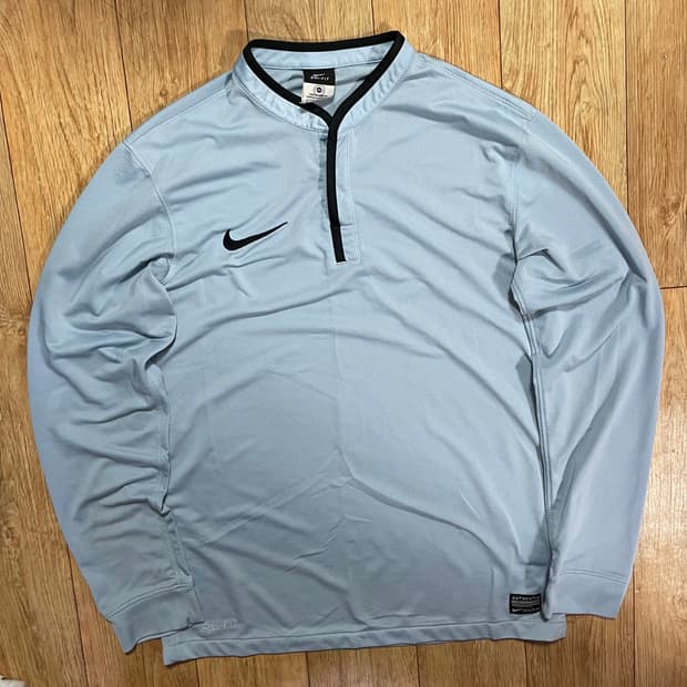 나이키 스우시 하늘 소라 긴팔티 M 대장 긴팔