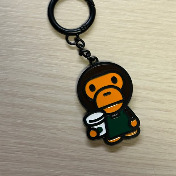 스타벅스 베이프 마일로 키링