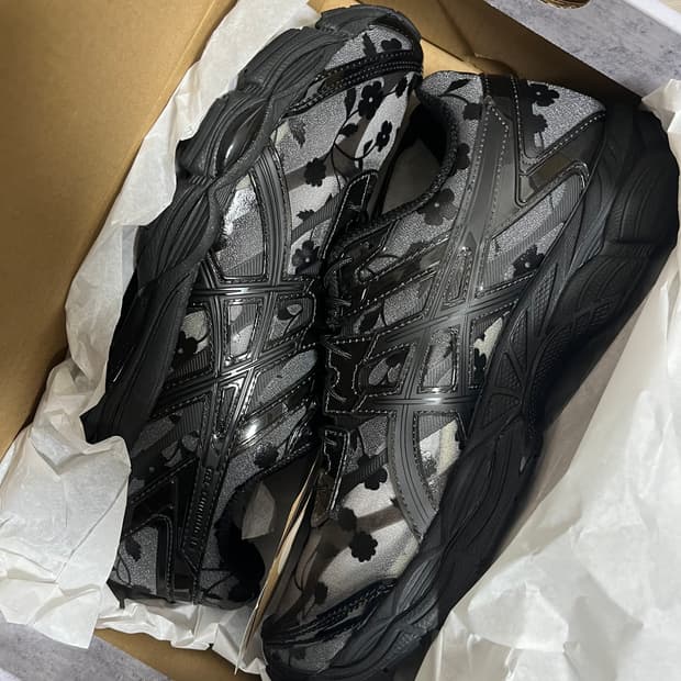 아식스 x 세실리에 반센 젤 큐물러스 16 블랙 255