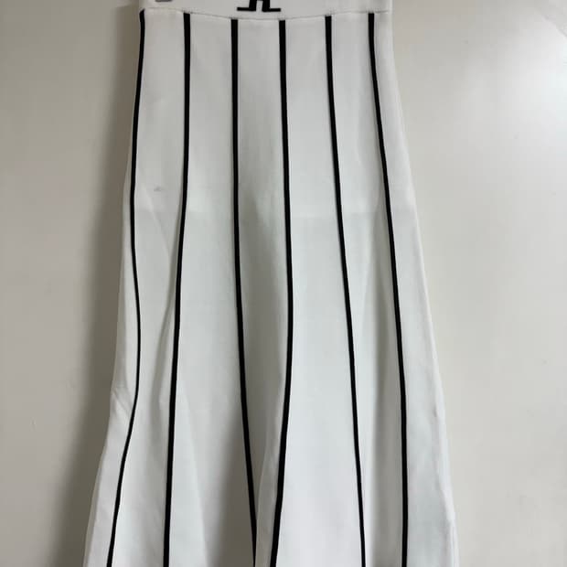 제이린드버그 샐리 스트라이프 니트 스커트 XS