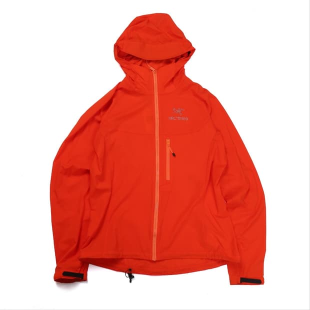 아크테릭스 Arc'teryx Squamish Hoody Jacket