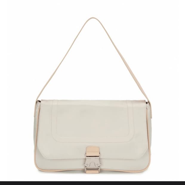 마뗑킴 빅 버클백