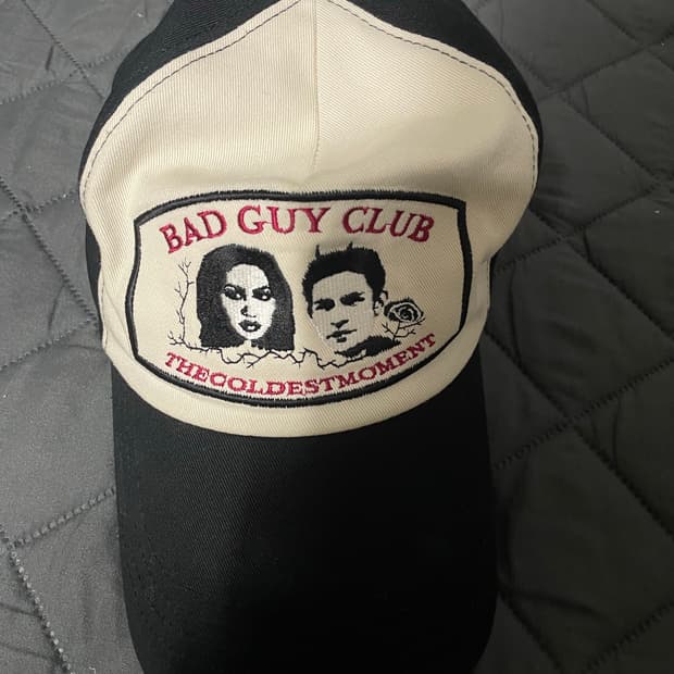 더콜디스트모먼트 볼캡